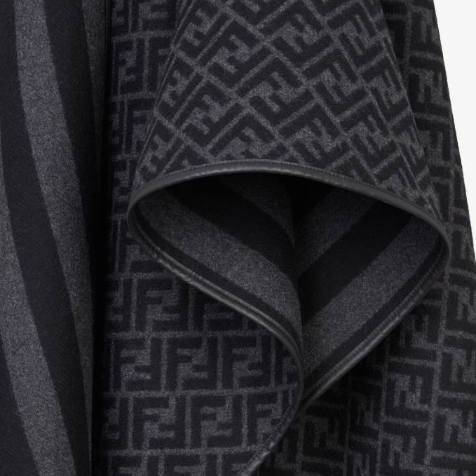 Men Cashmere Poncho Black Fendi Accessories 6RHH2540