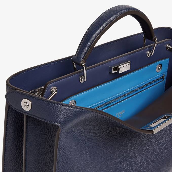 Men Peekaboo Iseeu Medium Leather Bag Blue Fendi Accessories 6RHH1833