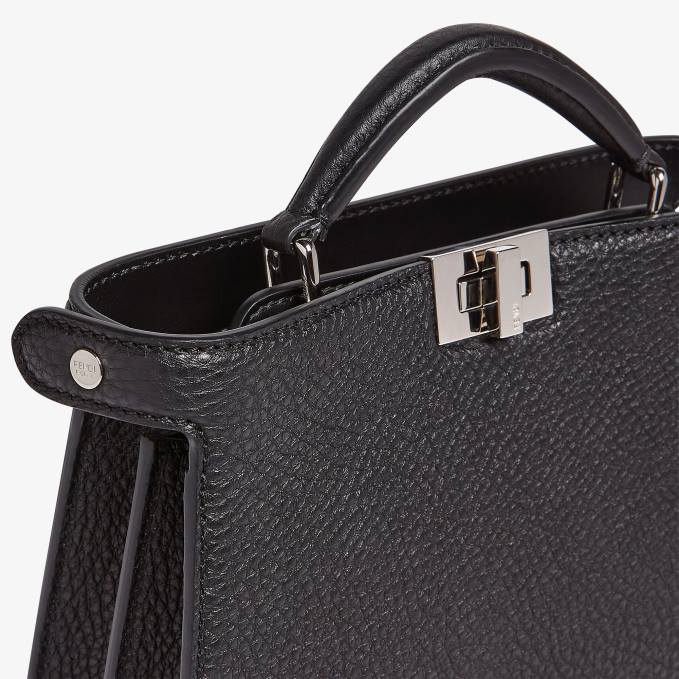 Men Peekaboo Iseeu Xcross Leather Bag Black Fendi Accessories 6RHH1810