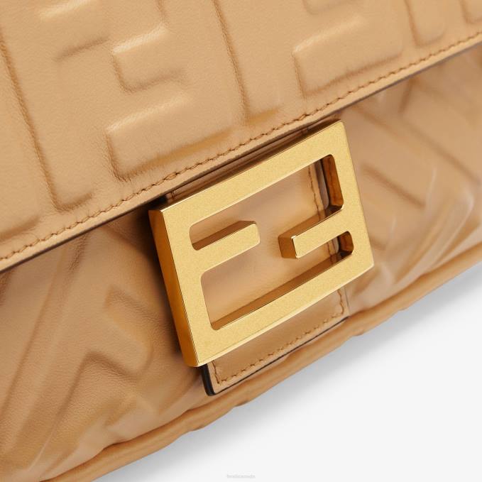Women Baguette Leather Bag Beige Fendi Accessories 6RHH748