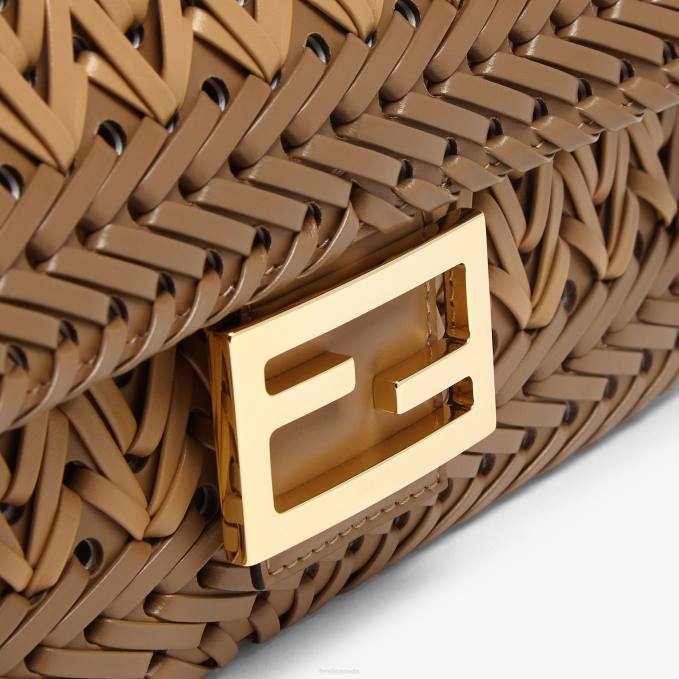 Women Interlaced Leather Bag Brown Fendi Accessories 6RHH658