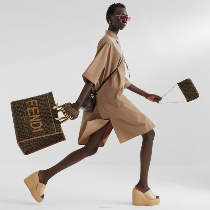 Women Leather Mini Bag Brown Fendi Accessories 6RHH546