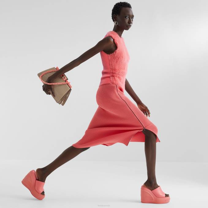 Women Nappa Leather Slides Pink Fendi Shoes 6RHH1330