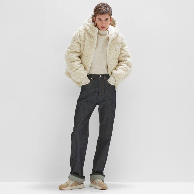 Women Suede Low-Tops White Fendi Shoes 6RHH1288